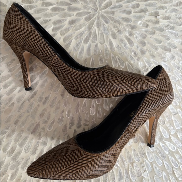 Nine West Women's Margot Pony Dress‎ Pump, Herringbone Calf hair mohair Size 6.5 - Picture 2 of 7